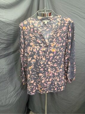 Zac & Rachel Floral V-Neck Button-Front Blouse in Slate Blue, Pink and Cream